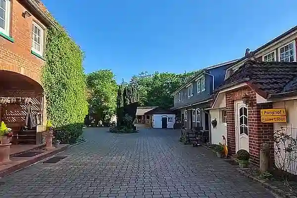Familienurlaub – Blick auf den Reiterhof.